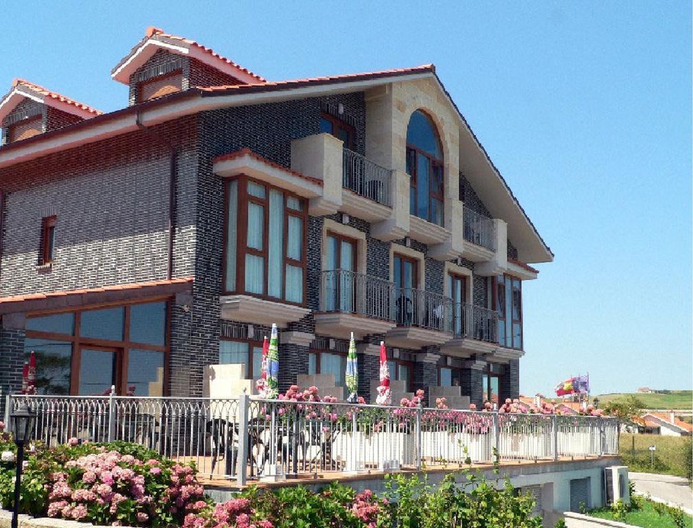 Hotel Azul De Galimar San Vicente De La Barquera Exterior photo